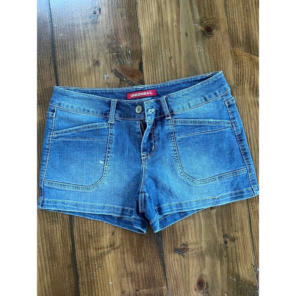 Unionbay Womens Denim Shorts Size 9 Medium Wash Blue Jean Patch Pocket Casual